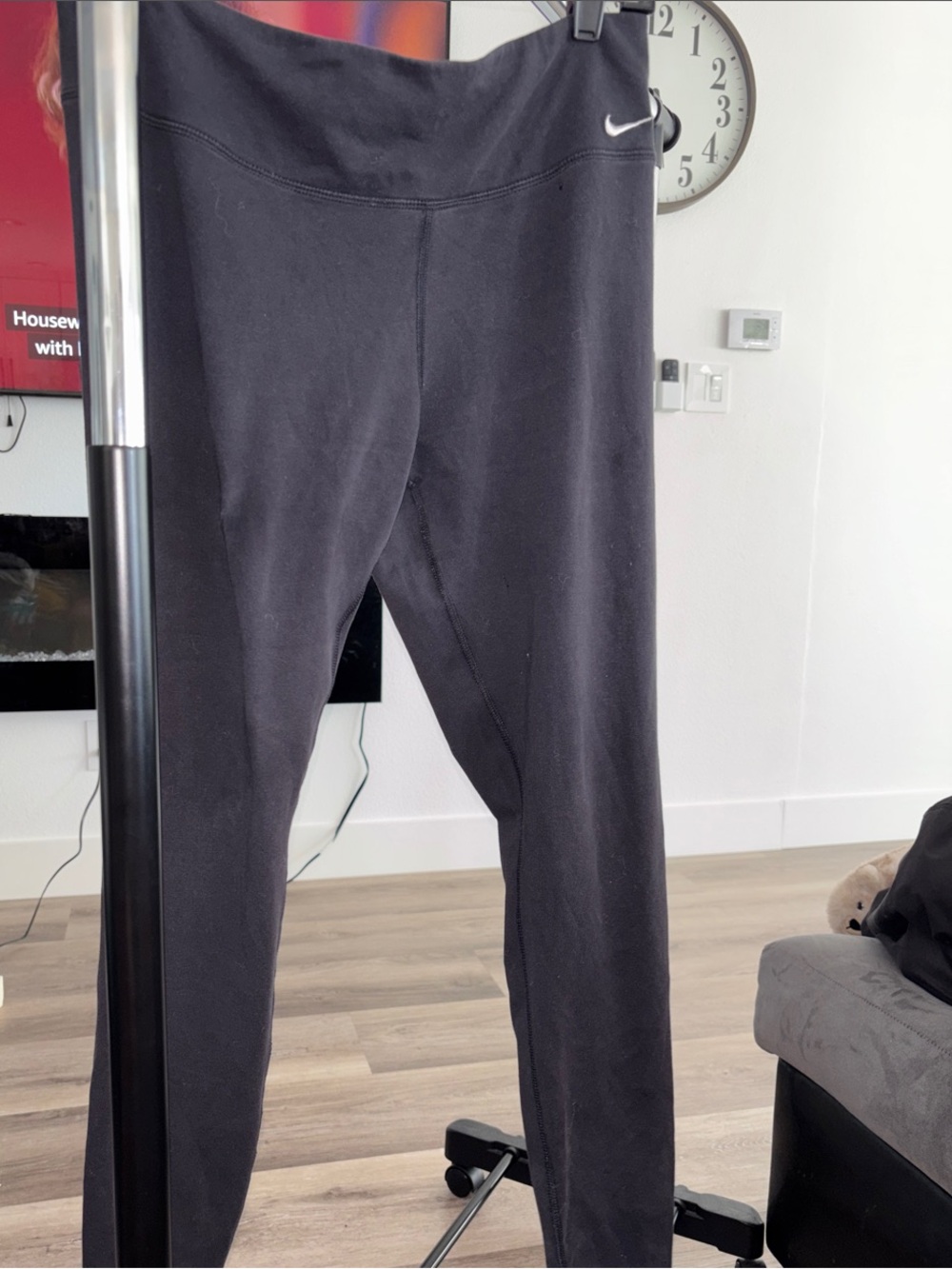 Nike Black High-Waist Leggings with Swoosh dri fit